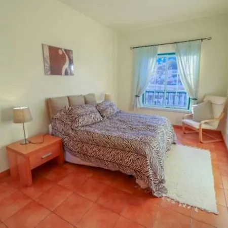 Apt Atlantic Balcony Apartment